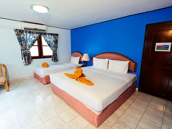 Deluxe Triple Room