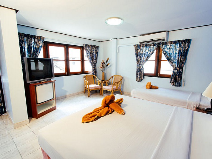 Deluxe Triple Room